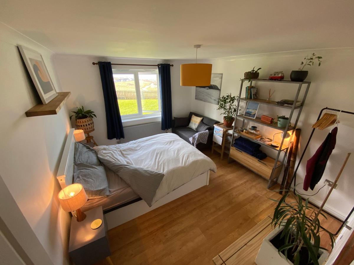 Sea Views On Fistral. Lovely Private Bedroom New Quay Exterior foto