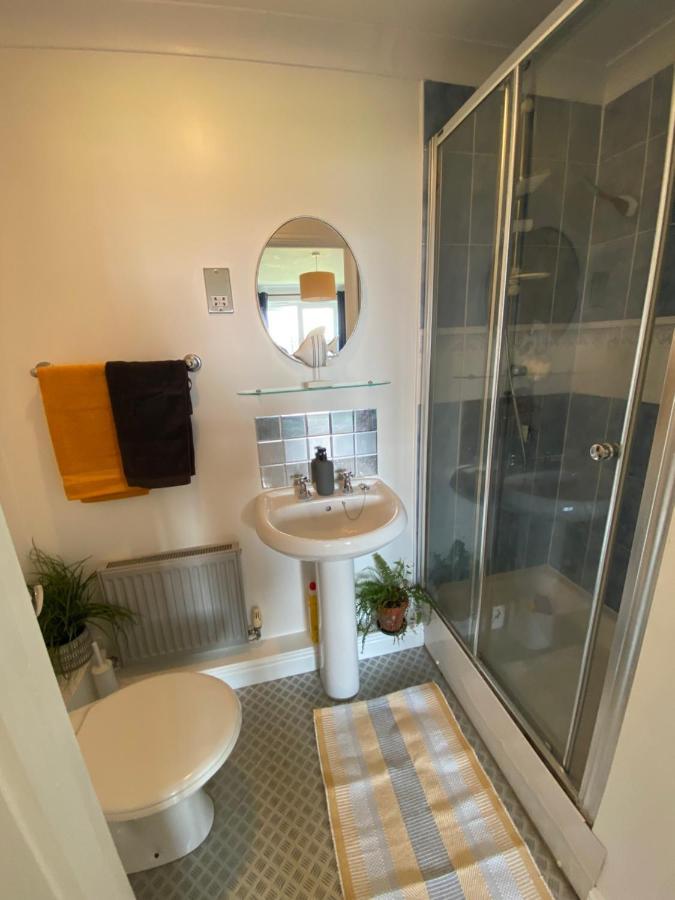 Sea Views On Fistral. Lovely Private Bedroom New Quay Exterior foto
